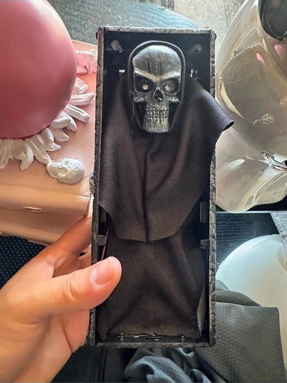Coffin with skull inside - Halloween spooky decor